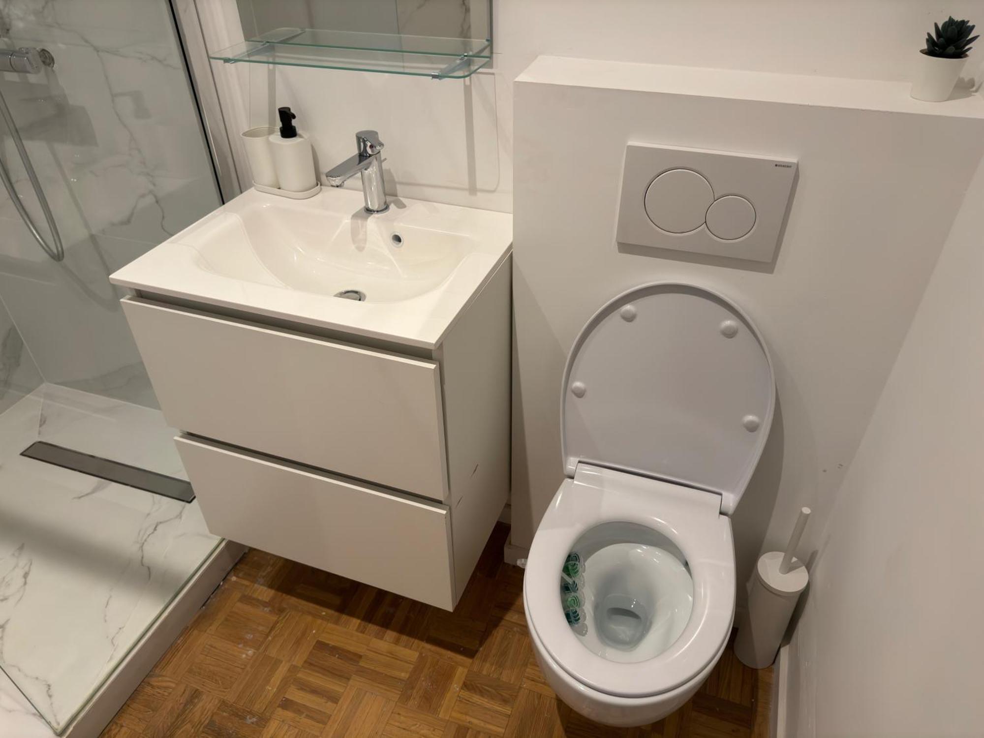 Two Bedroom Loft In The City Center By The Meir Antwerpen Exteriör bild