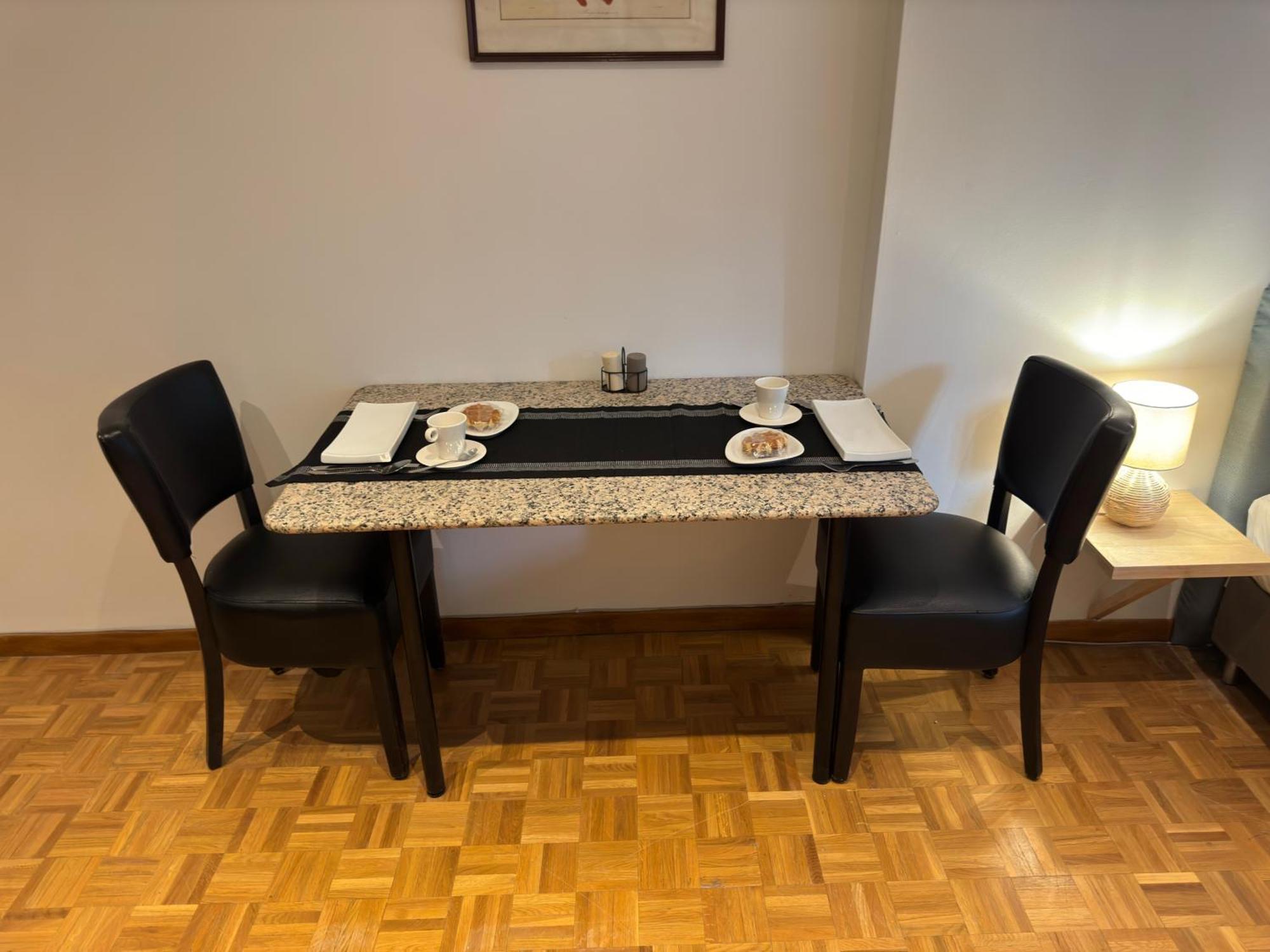 Two Bedroom Loft In The City Center By The Meir Antwerpen Exteriör bild