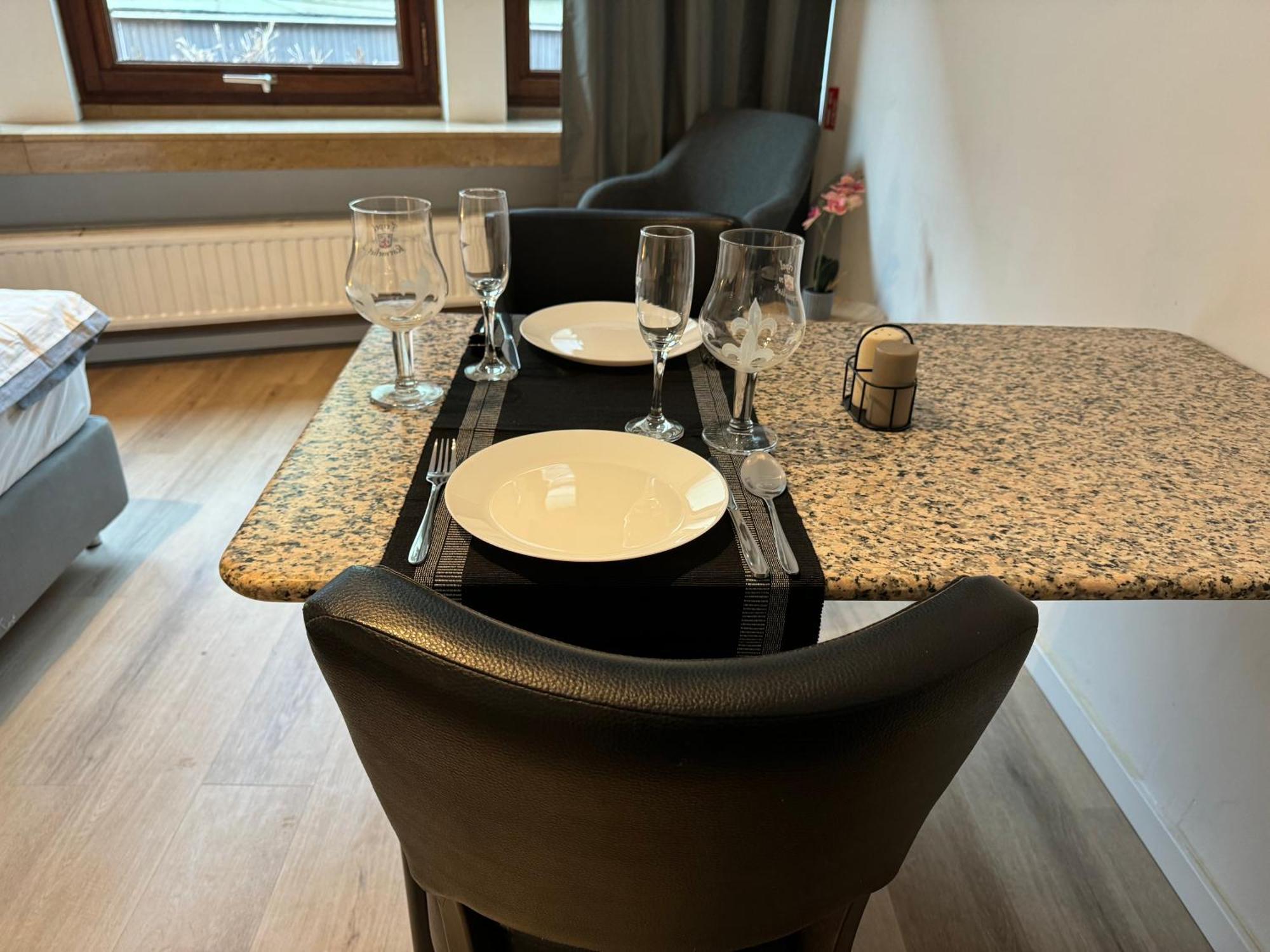 Two Bedroom Loft In The City Center By The Meir Antwerpen Exteriör bild